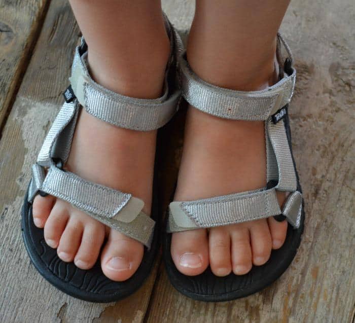 teva boys sandals