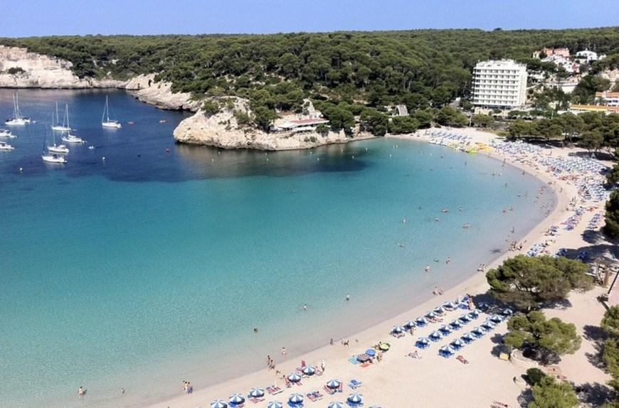 5 Best Family Friendly Beaches In Menorca